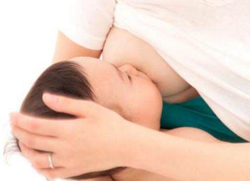 奶水太多怎么办吃什么能减少奶量,奶水太多怎么处理