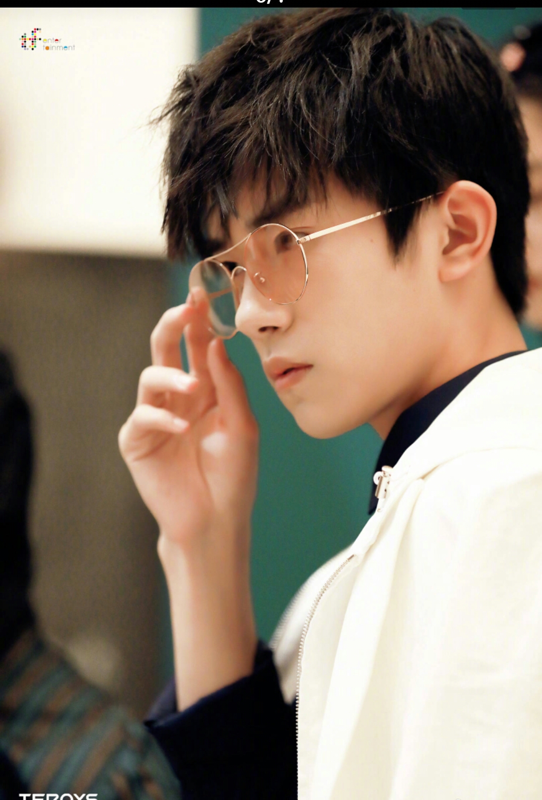 行走的荷尔蒙易烊千玺,易烊千玺荷尔蒙爆棚完整版