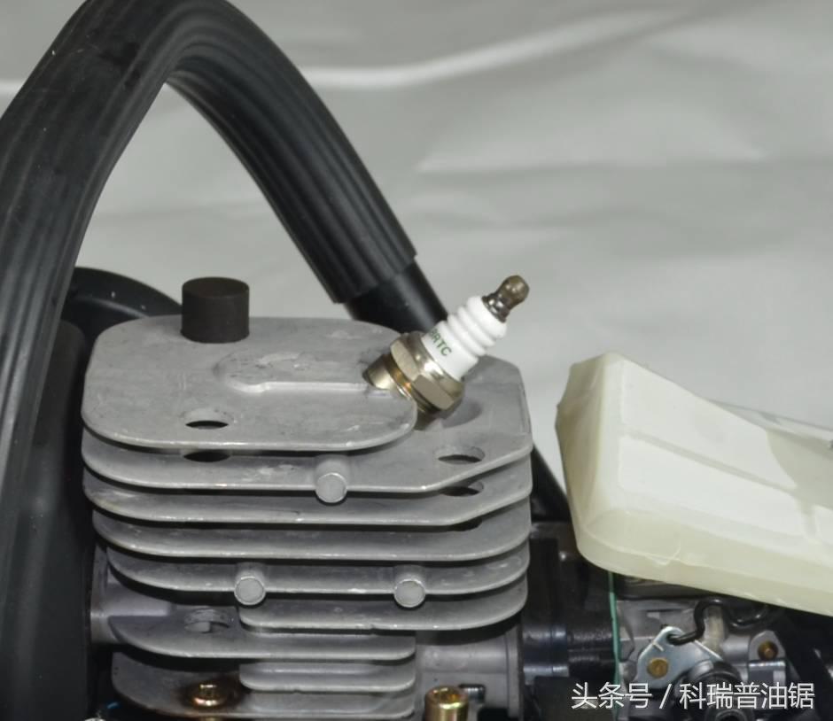 汽油锯无法启动常见故障原因分析,伐木油锯启动教学