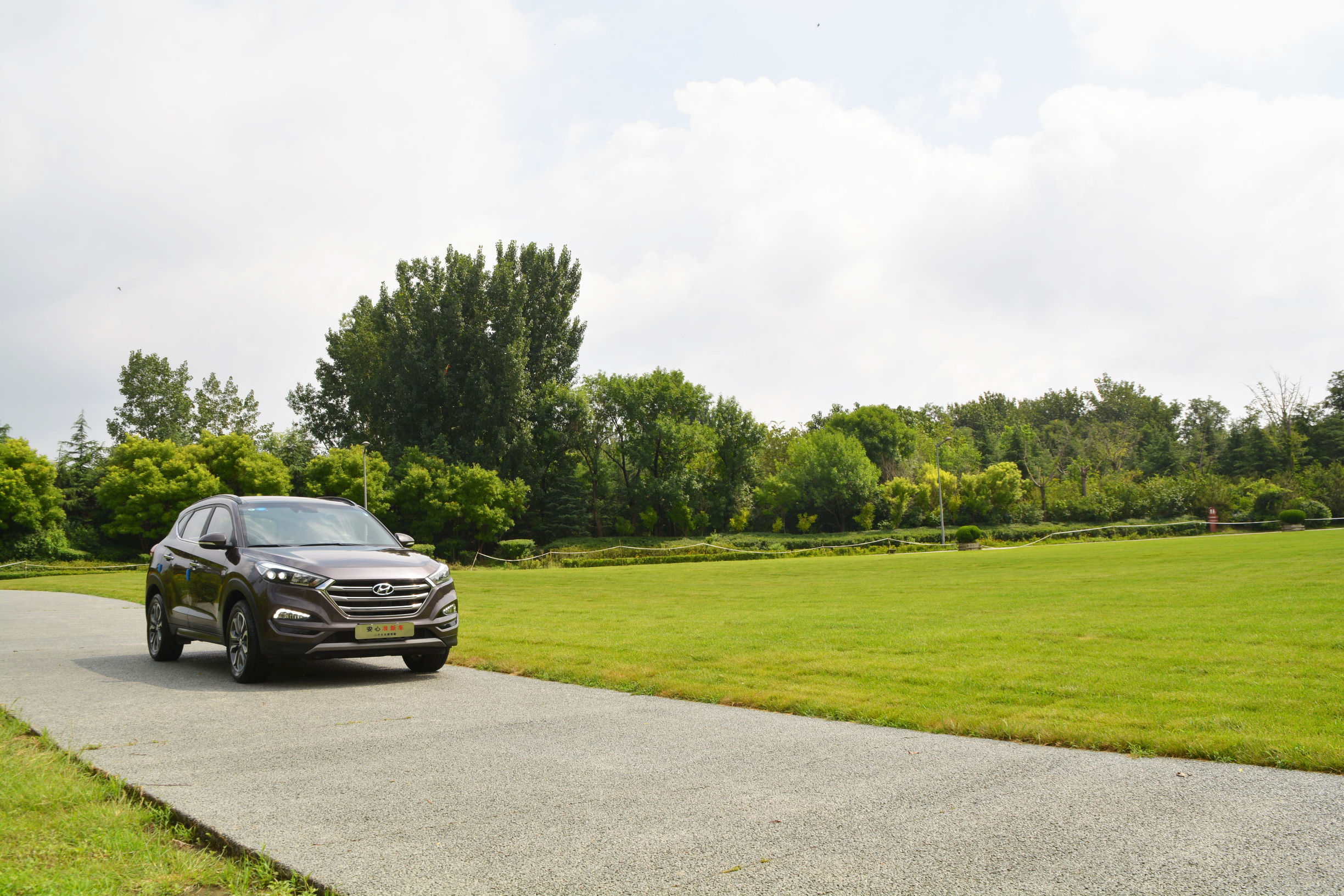 现代途胜四驱二手车11年,2020现代途胜2万公里值多少钱