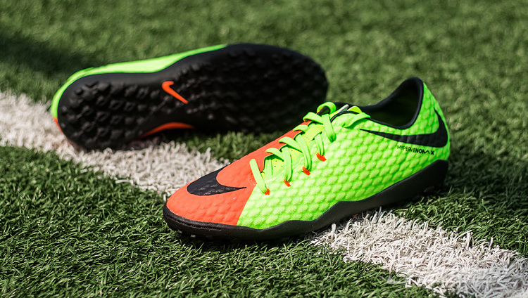 足球入门球鞋推荐,地毯草适合哪种球鞋