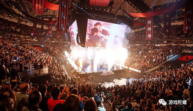 赛事、俱乐部、培训、代练，正在暴走的中国电竞谁能最后赚到钱？