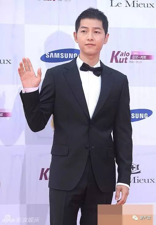 宋仲基宋慧乔白天揽腰秀甜蜜,宋仲基宋慧乔甜蜜太阳后裔