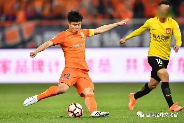 中超半程本土最佳阵容恒大上港占据半壁江山