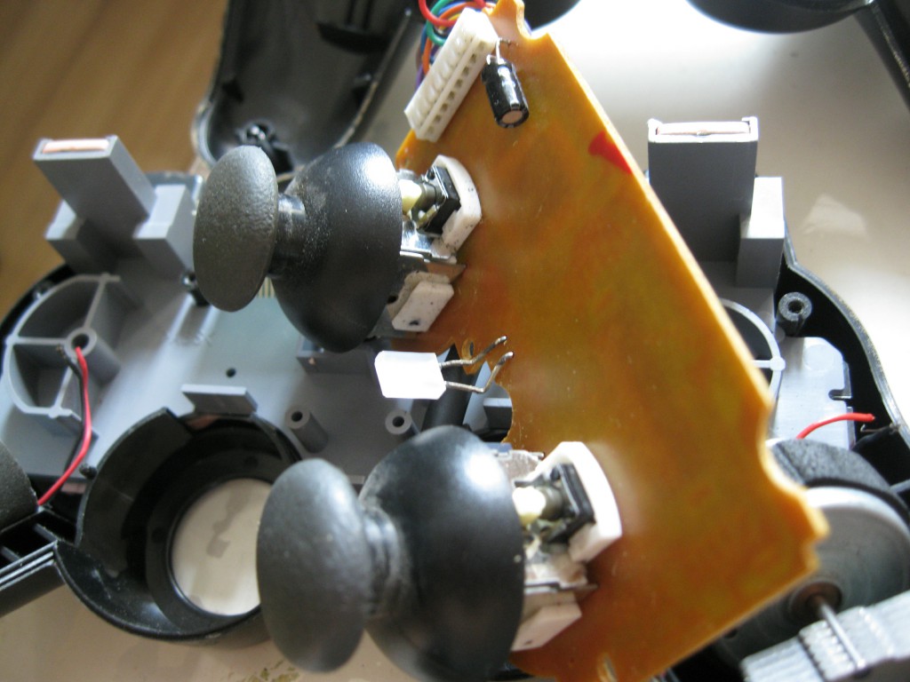 胡撕乱拆系列——索尼*法大**SONYPS4手柄拆机及真-摇杆更换