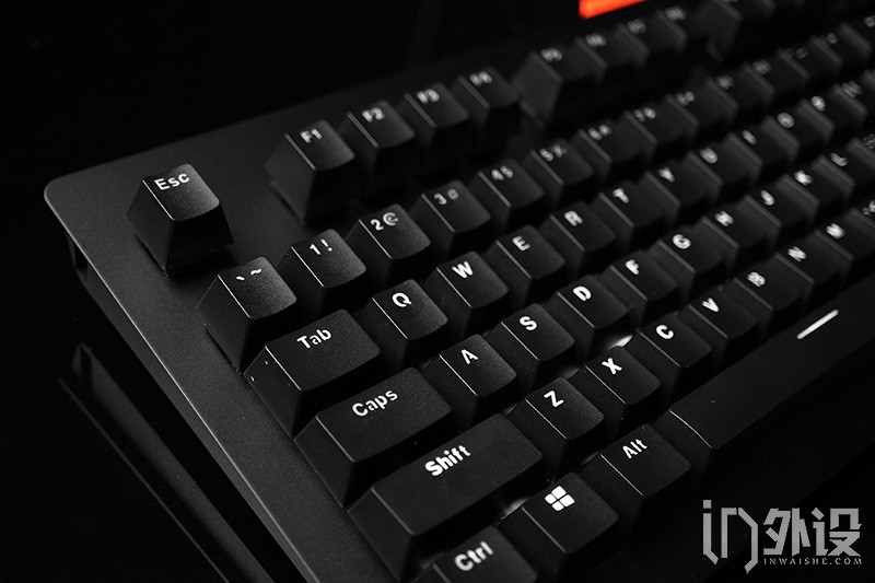 魔炼者1506机械键盘拆解,入门级客制化机械键盘横向评测