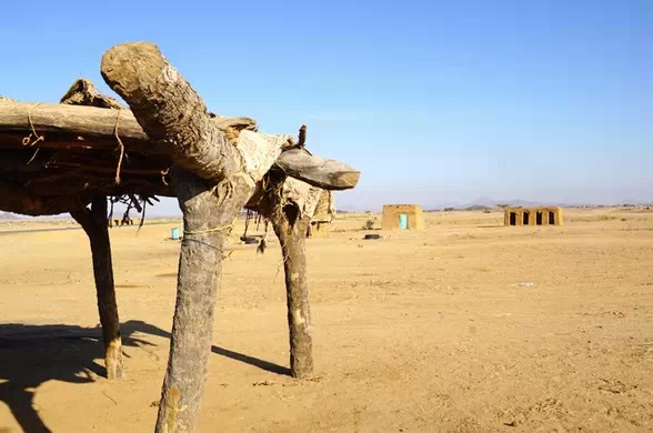 北石:在非洲苏丹被请到警察局过夜是怎样的体验