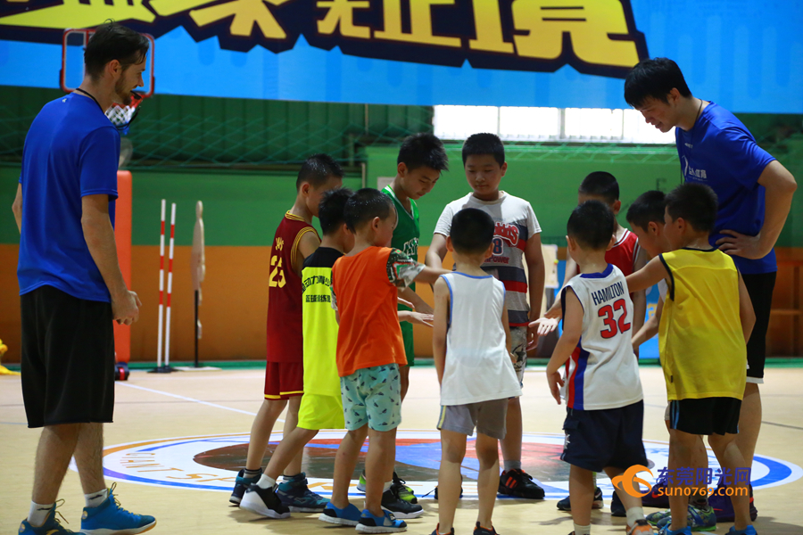 广东东莞篮球晨训,东莞篮球外教