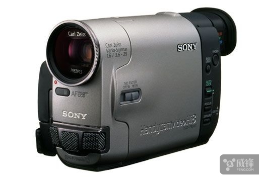 诺基亚用蔡司镜头还是蔡司认证的,蔡司什么意思