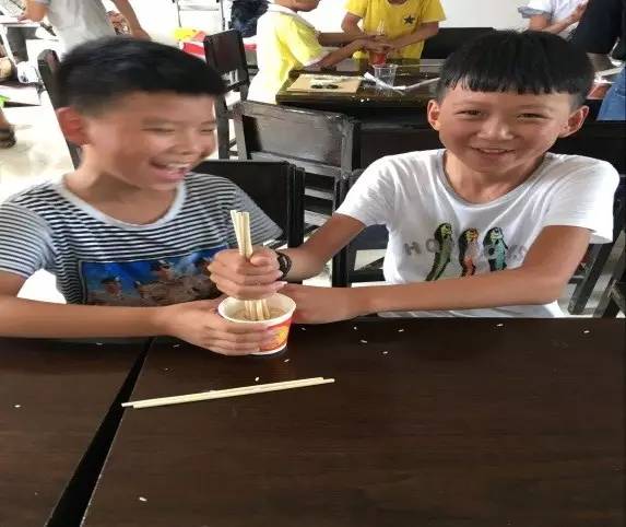 聚爱成行暑期实践队,聚爱成行