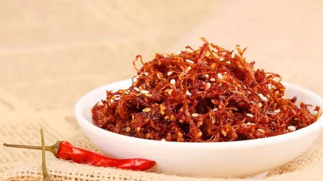 办公室必备的小零食攻略 (办公室零食10大必买攻略)