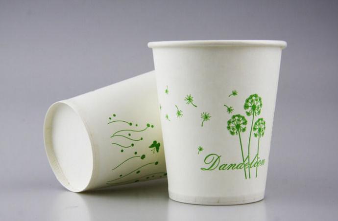 陶瓷杯子和玻璃杯哪种健康,什么牌子杯子喝水最健康