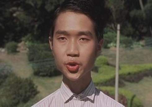 周星驰电影吴孟达被雷倒的场面,周星驰吴孟达审死官片段