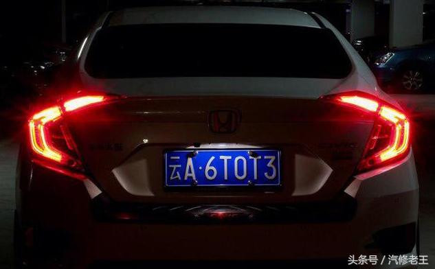 90后小伙喜提十代思域，小改了激动到不行，可是单位同事看后说有点辣眼睛，大家来评一下理