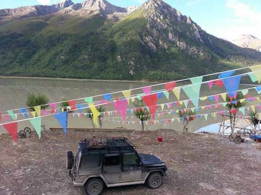 开着大通g50进藏,开奔驰g500去市区