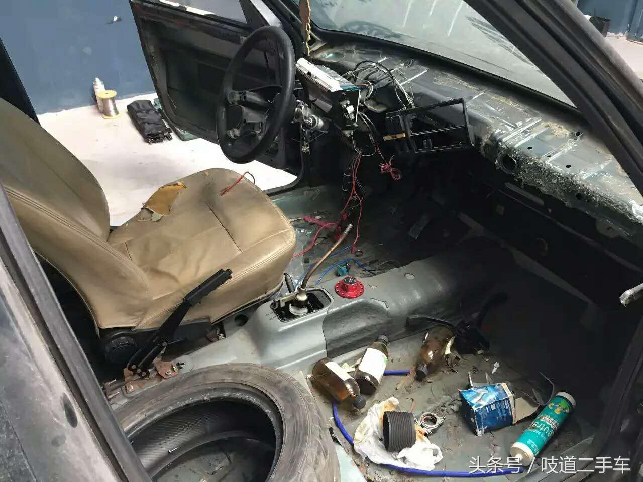 爆改五菱不算啥，氮气加速的捷达来虐他