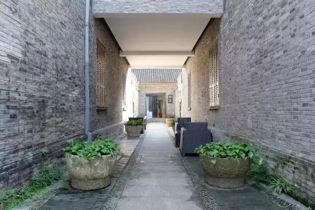 西湖边奢华酒店,西湖边有湖景房的酒店