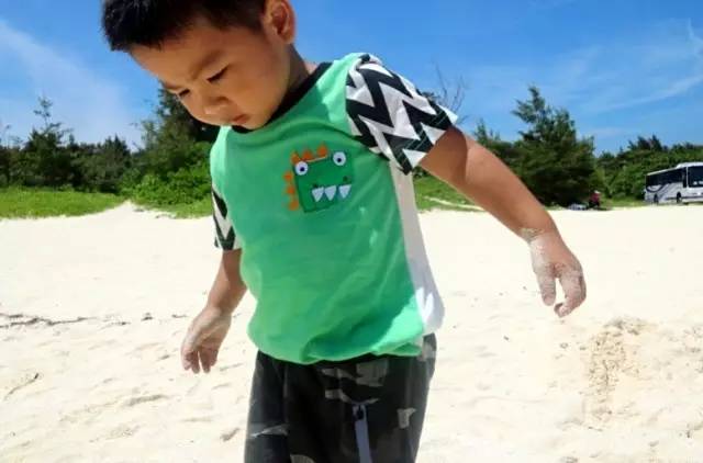 给宝宝购的衣服,给宝宝买衣服的注意事项