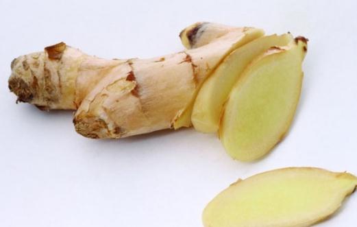 用酒瓶当枕头能治颈椎病吗,啤酒瓶治颈椎病方法