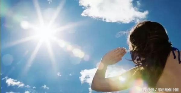 三伏天练习瑜伽的最好时节,夏练三伏冬练三九瑜伽