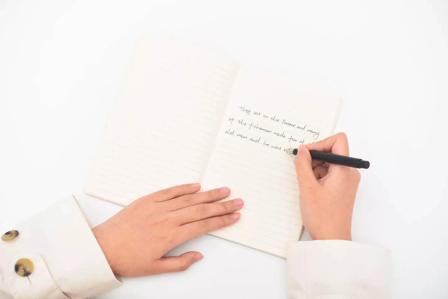 初入职场这几个穿搭技巧要注意,职场穿搭如何看起来舒服又板正