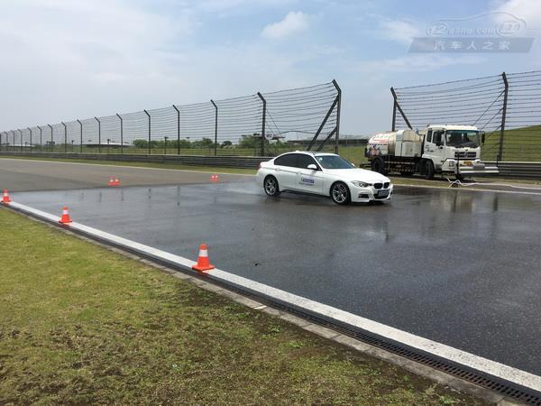 人不能穿新鞋寓意,人不能穿黄色鞋子吗