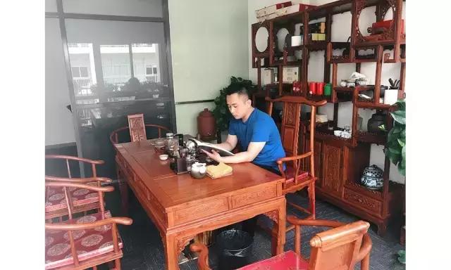 这家从长江边搬到成都的河鲜，不知收获了多少人的胃