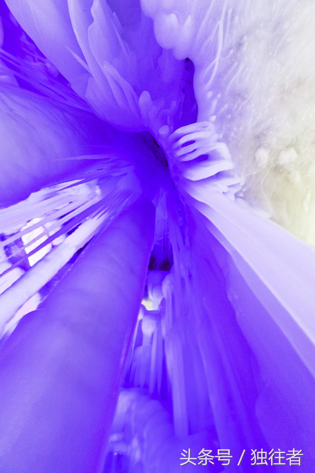 山西300万年的冰洞奇观,山西万年冰洞