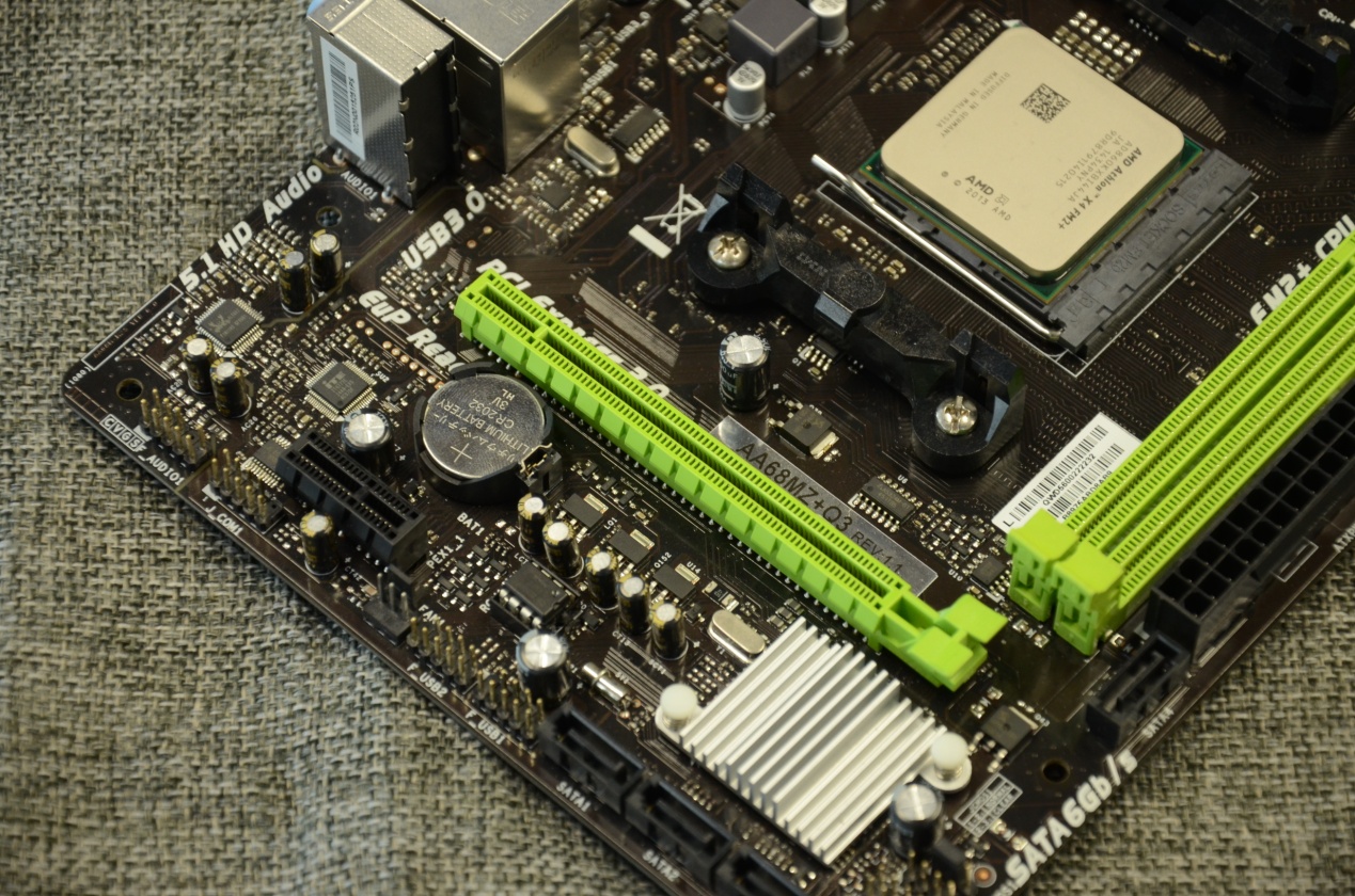 千元级真四核平台!磐正AA68装机秀!