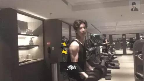 鹿晗邓超练肌肉,邓超暴瘦如柴视频