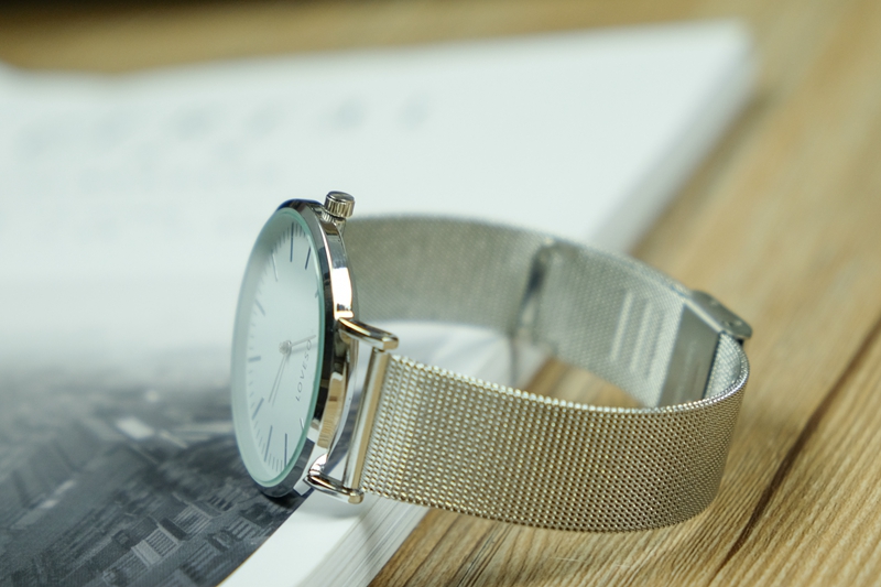 成人创意时装,适合年轻人的时尚表