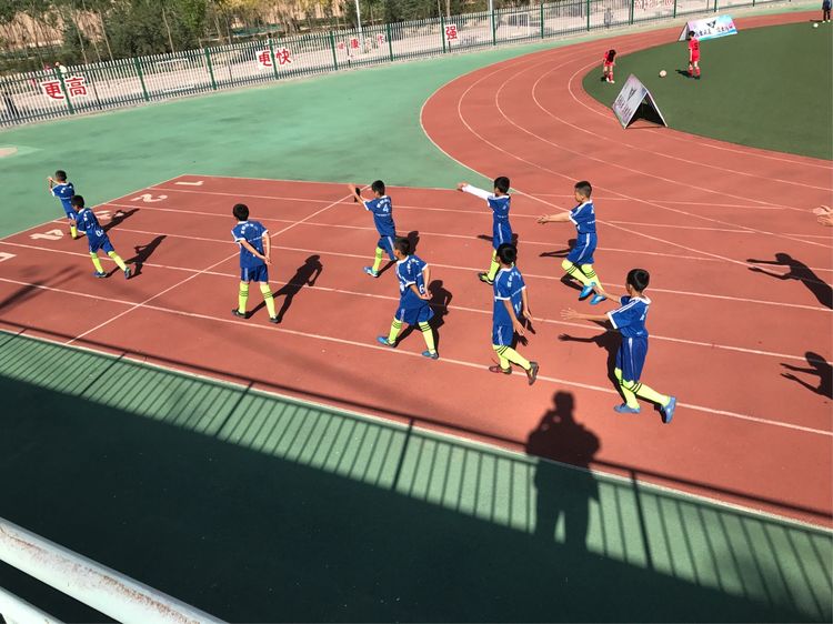 西宁小学足球比赛排名,西宁足球比赛小学生