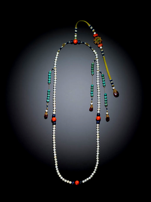 朝珠清代值多少钱,朝珠收藏价格表