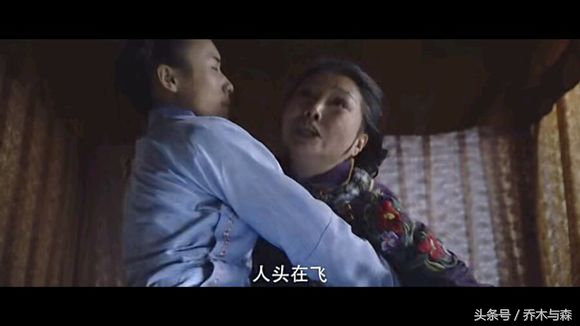 电影《狐闹干探》首富叶家被灭满门,所有尸体出现神秘黑紫色纹理