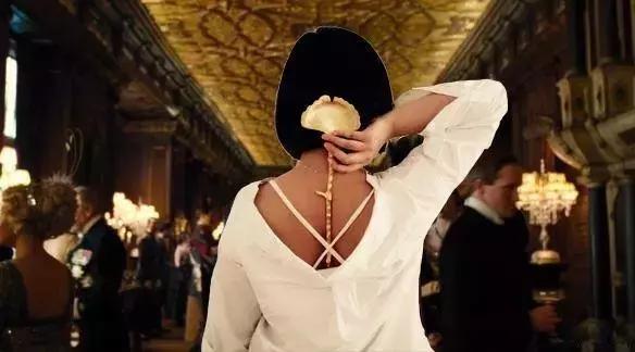 满心欢喜地等了这个快递整整1个月，却在拆开包装的瞬间傻了眼