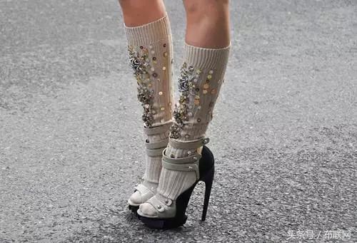 夏天来了到底要不要穿袜子,夏天到底穿什么袜子不热