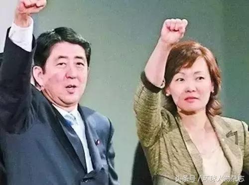 前景不利,后院失火,最近安倍过得很闹心,都是因为这两个女人