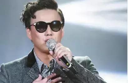 这个黑科技是盲人的“任意门”，用上就能看见世界啦！