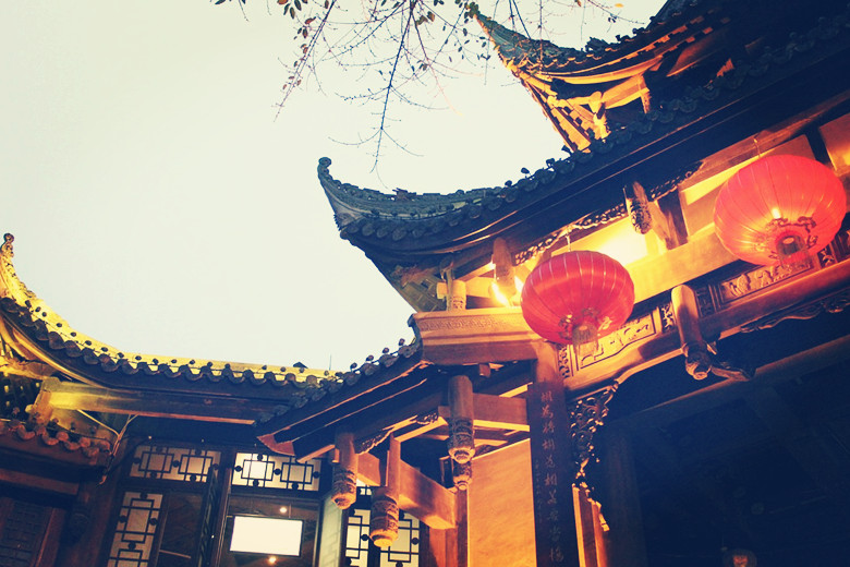 相爱8年男子跟富家女结婚,相爱8年富家子不提娶我小说