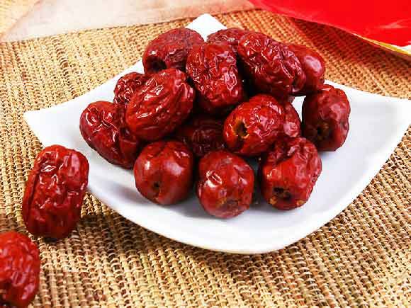 红枣虽好但是这几类人也不能多吃,红枣好处虽多并不是人人都能吃