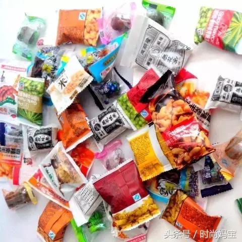 汪涵把80后的零食搬出来,汪涵吃槟榔主持节目