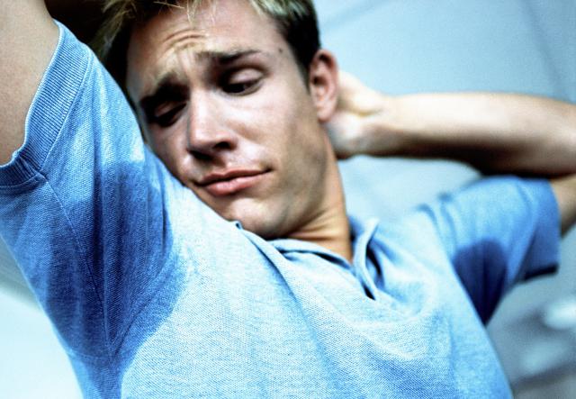 夏天容易出汗是虚汗吗,出汗多出冷汗要怎样治疗