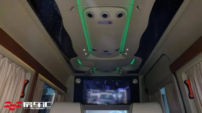 令人冲动的性价比，却带来物超所值的享受丨奔驰宏福斯宾特尊逸二手车