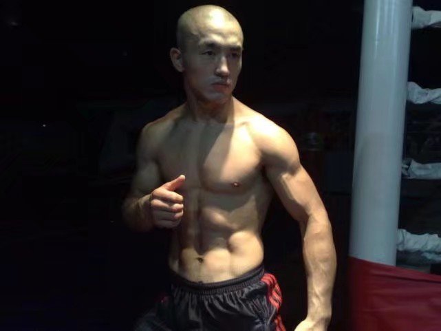 当代李小龙评价成龙,李小龙武僧一龙