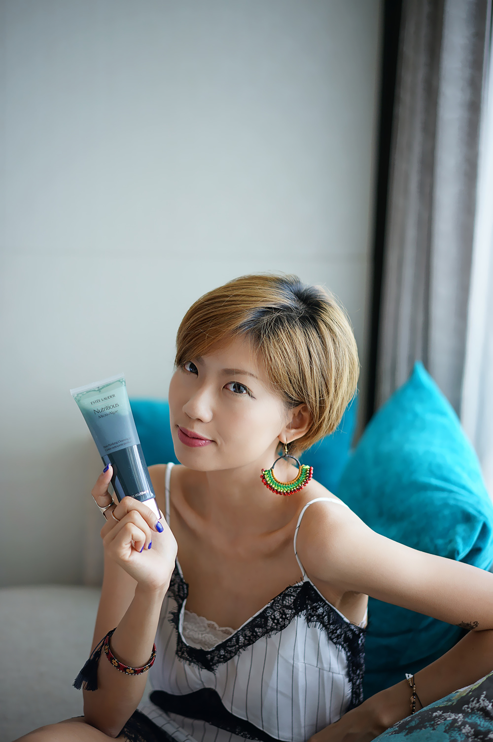 雅诗兰黛高级夜间微效洁面,雅诗兰黛净莹泽润洁面测评