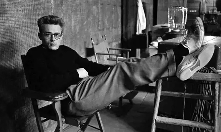 鞋子界的劳斯莱斯,帆布鞋白色奢侈品