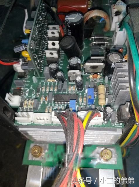 通用焊机zx7-250详细评测,大焊zx7-250电焊机拆解