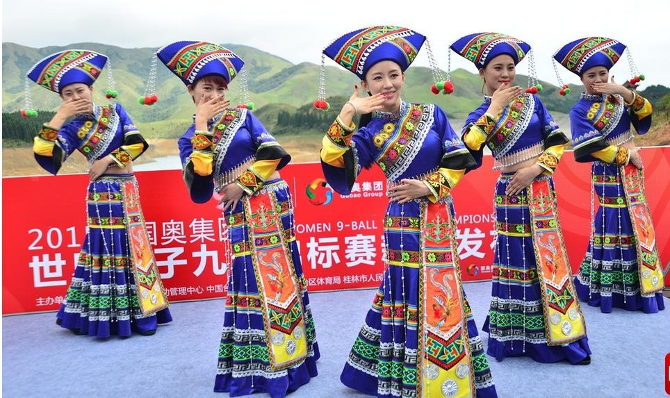 少数民族怪异服饰视频,少数民族诡异服饰