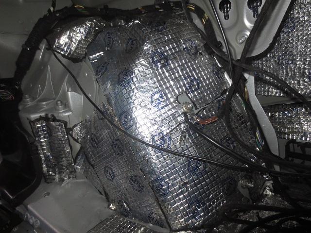 新款奔驰音响调节最佳效果大柏林,听听奔驰这车的音响效果