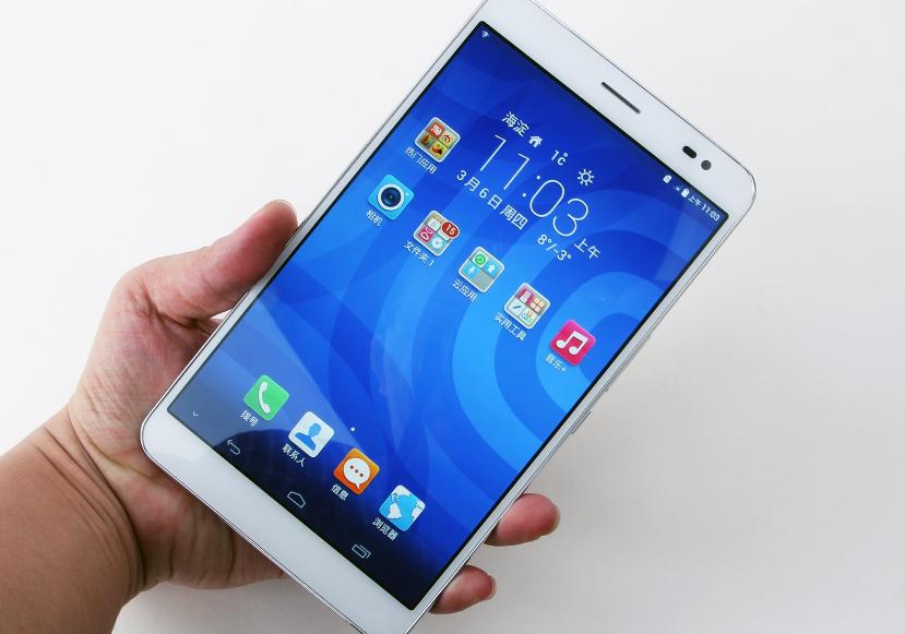 目前最顶级的oled屏幕手机,目前最大屏幕手机